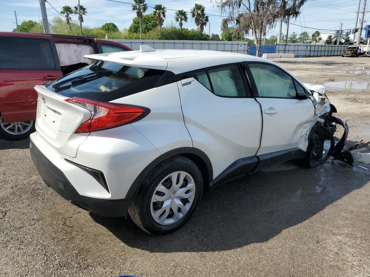 2021 TOYOTA C-HR XLE - Фото 3