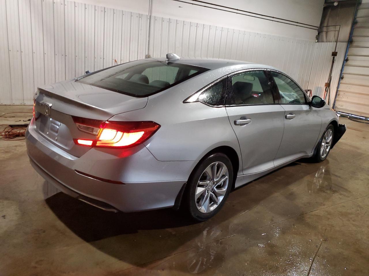 2018 HONDA ACCORD LX - Фото 3