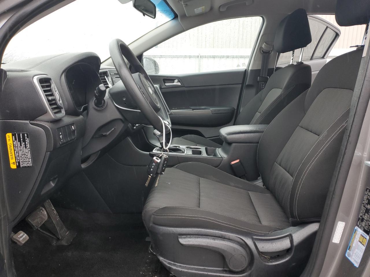 2017 KIA SPORTAGE L - Image 7