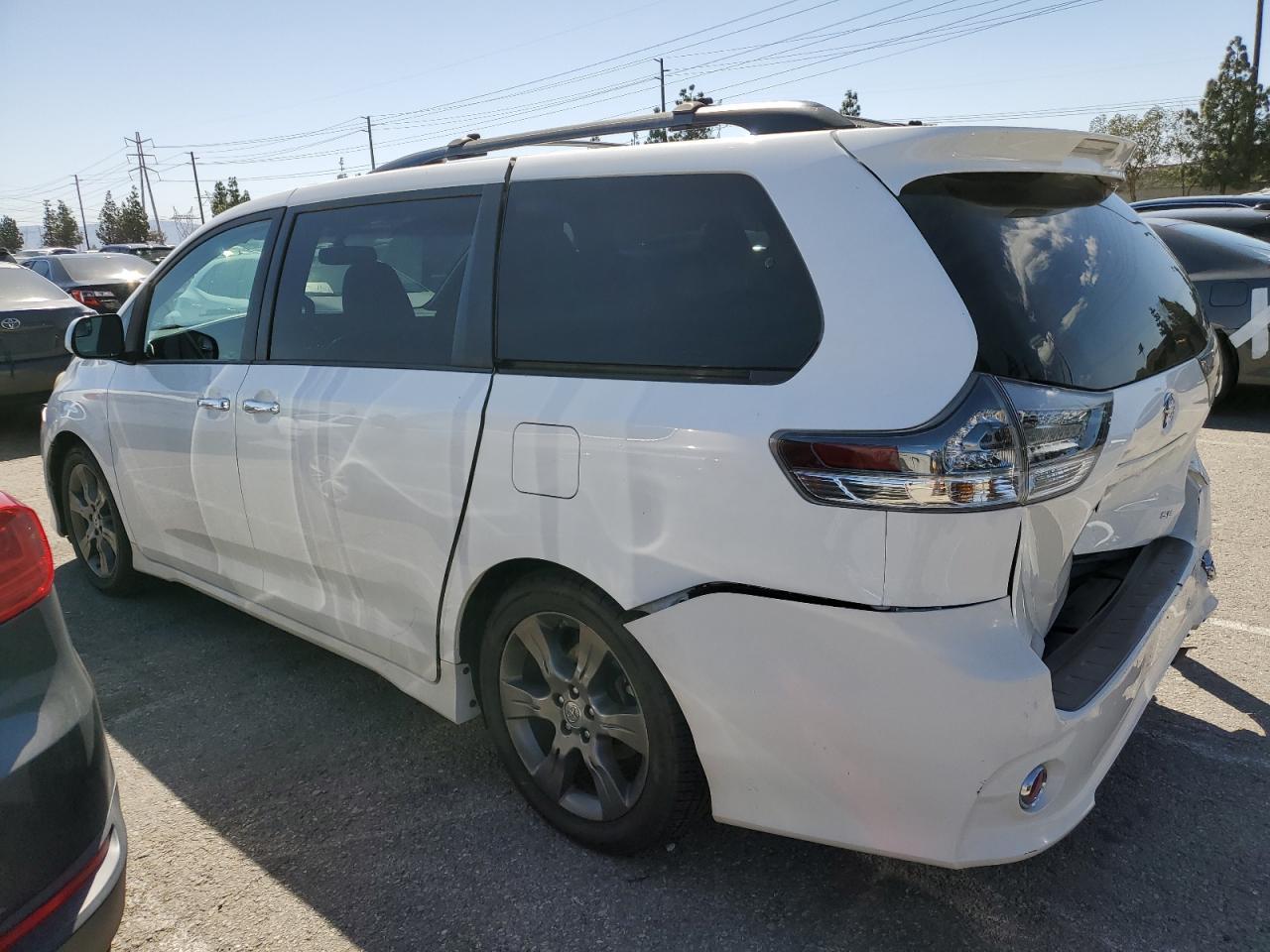 2015 TOYOTA SIENNA SPO - Фото 2