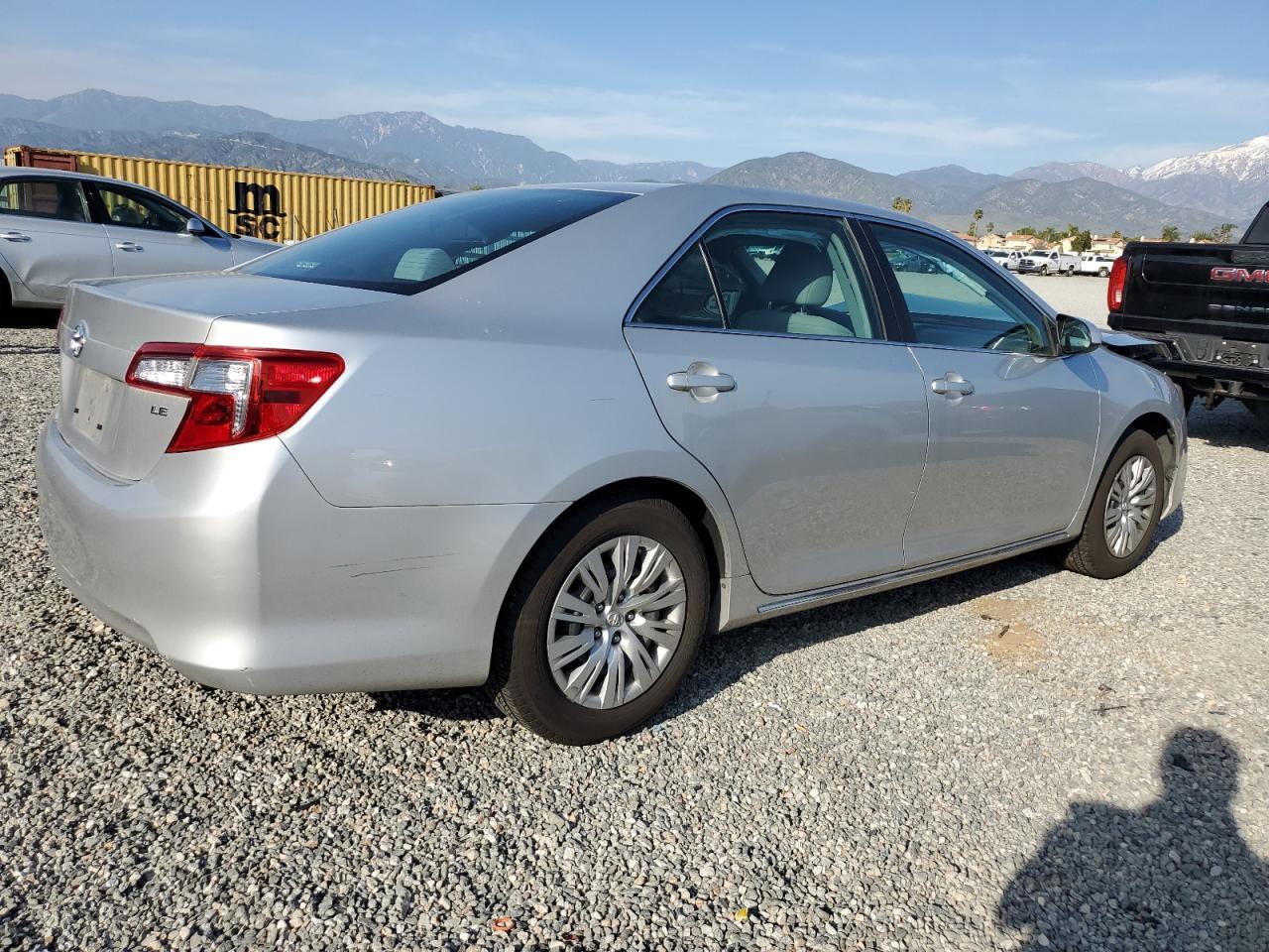 2014 TOYOTA CAMRY L - Фото 3