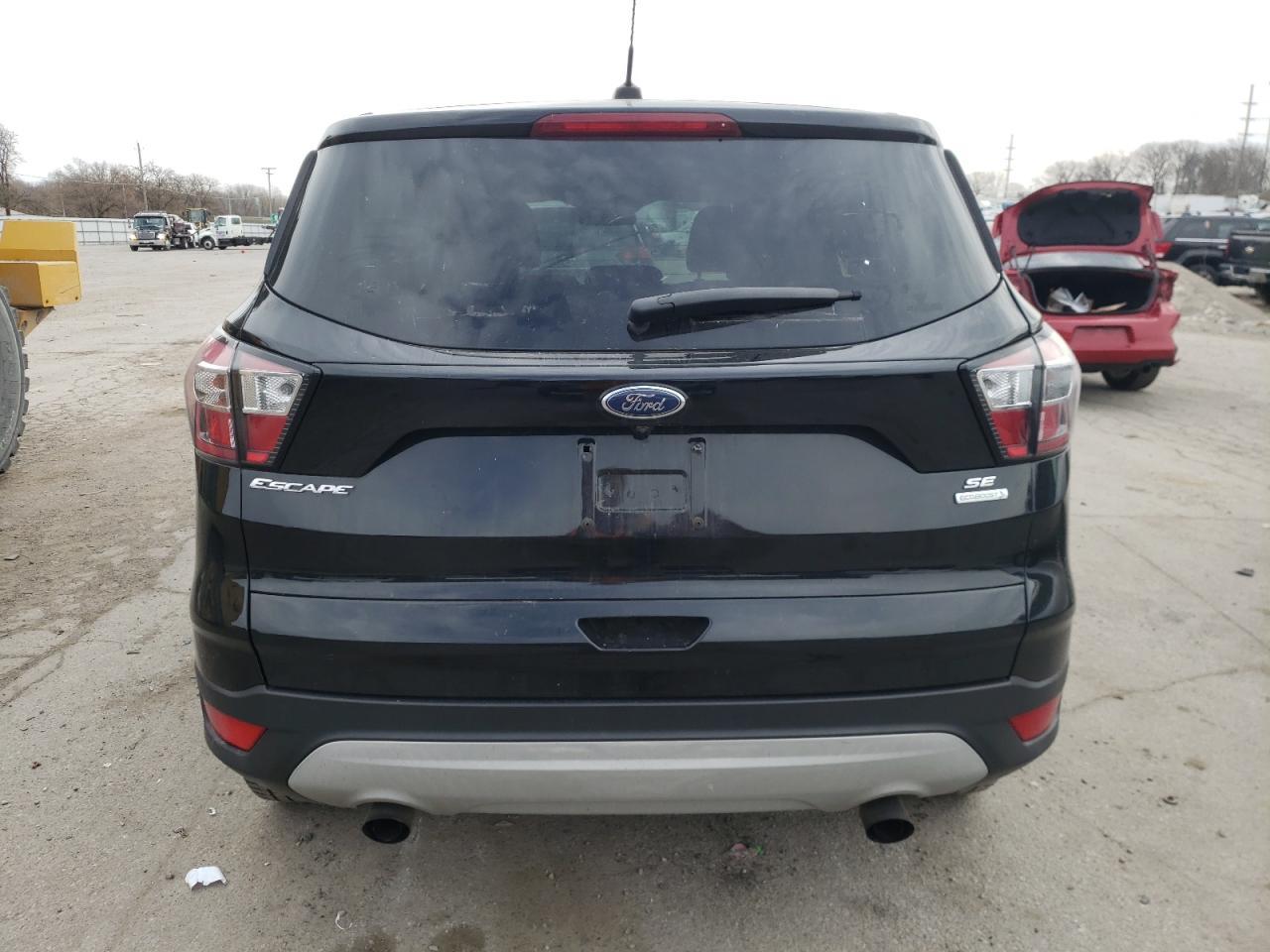 2017 FORD ESCAPE SE - Фото 6