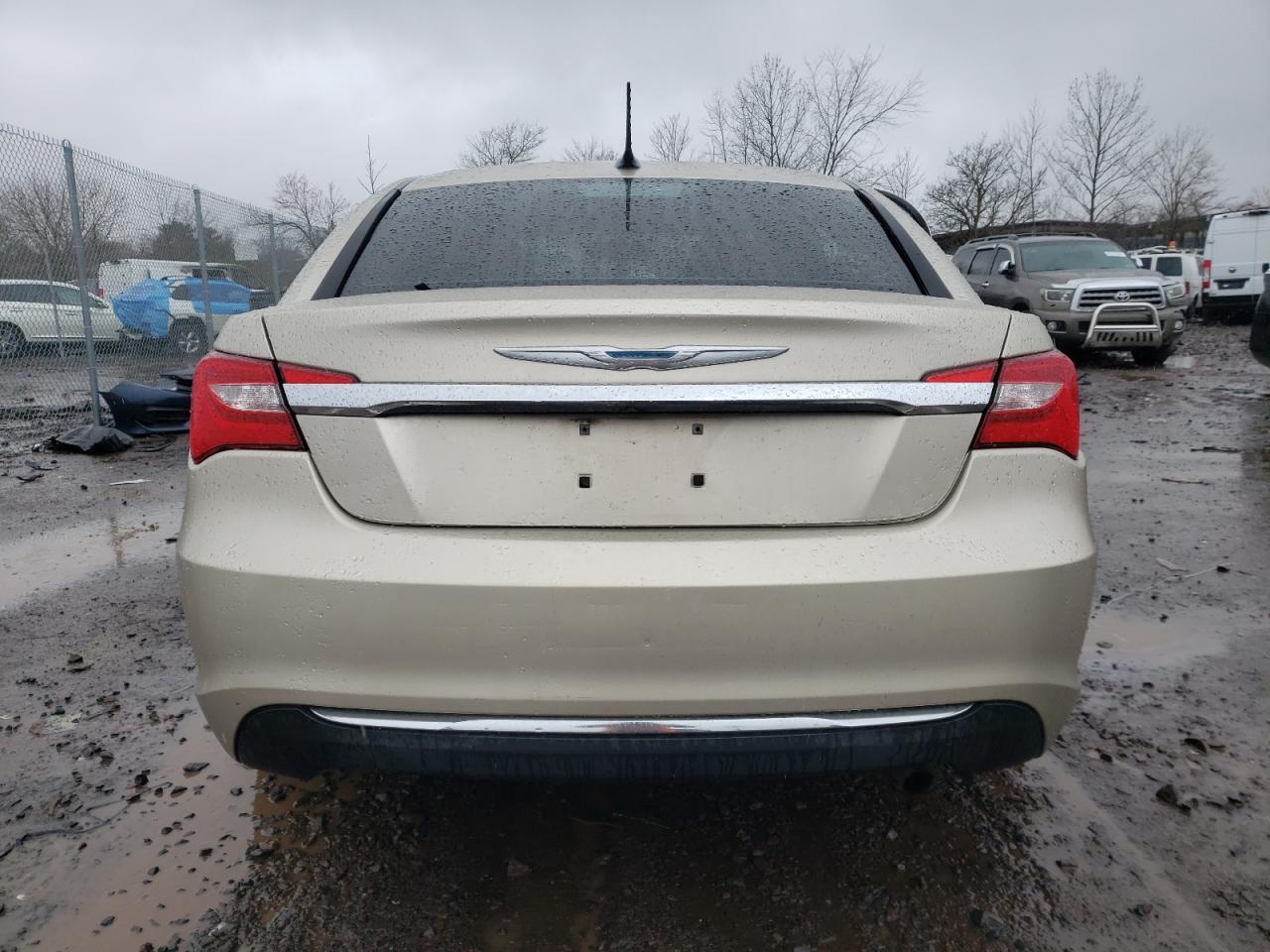 2013 CHRYSLER 200 LX - Фото 6