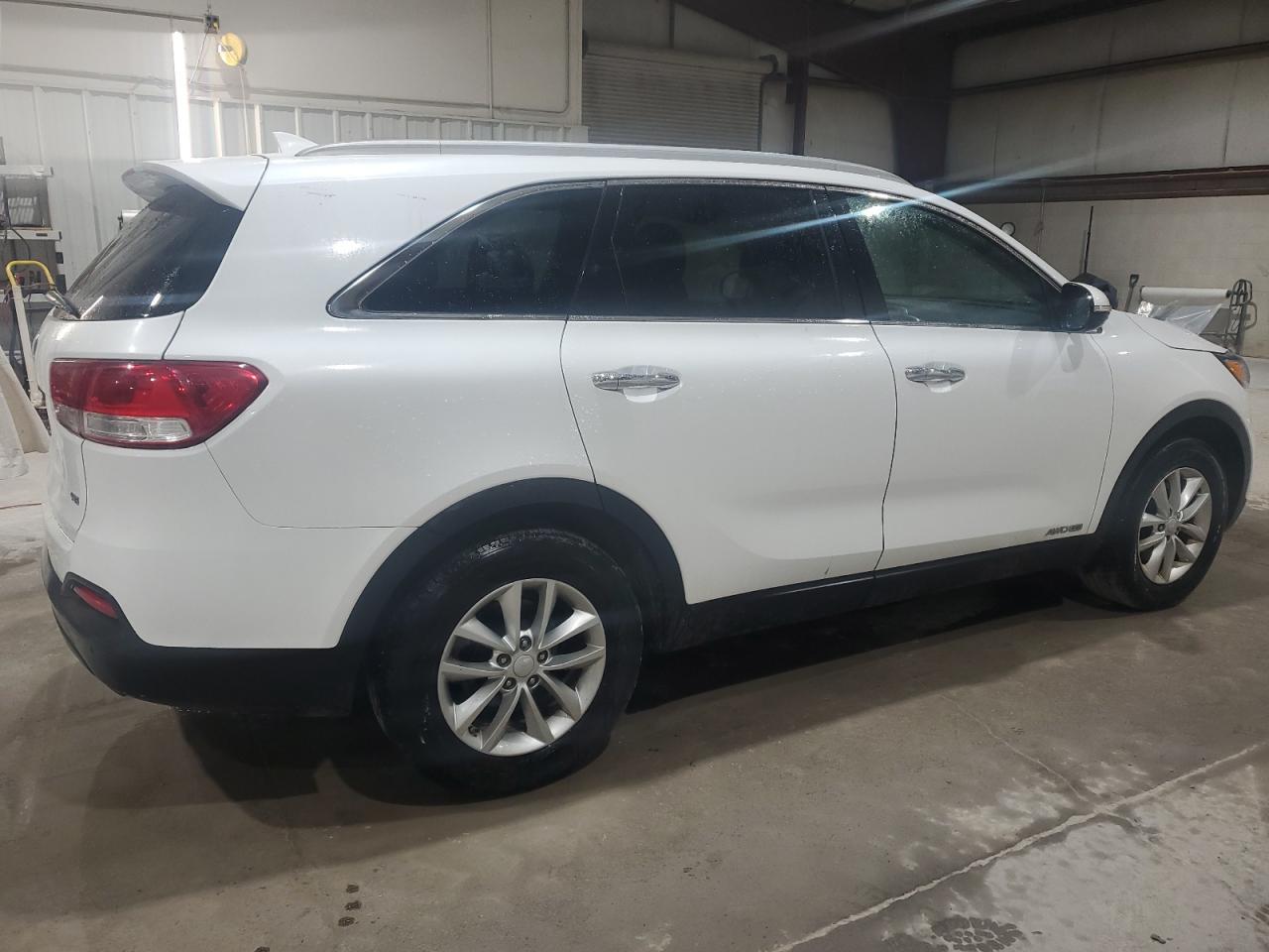 2017 KIA SORENTO LX - Фото 3