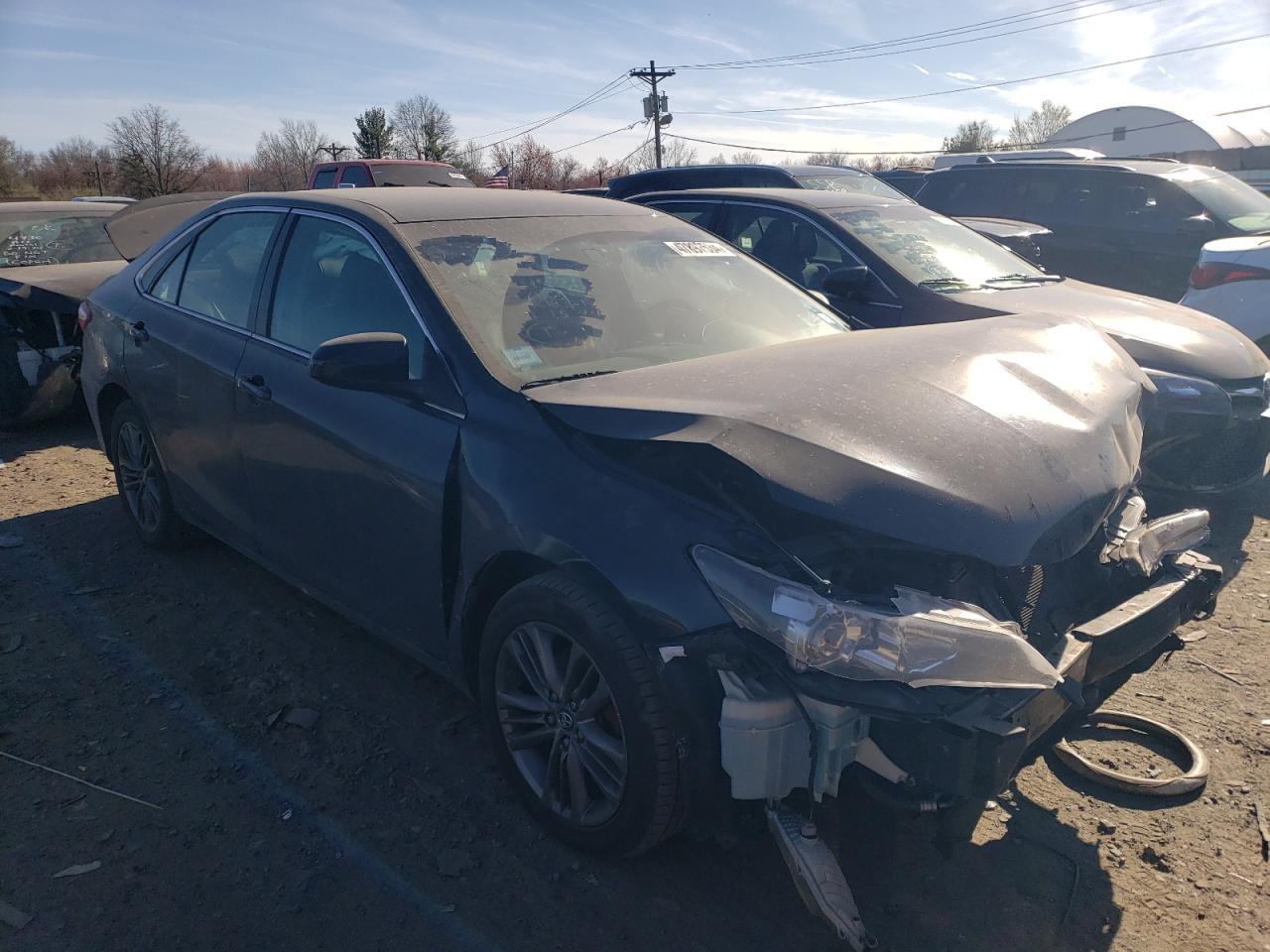2017 TOYOTA CAMRY LE - Image 4