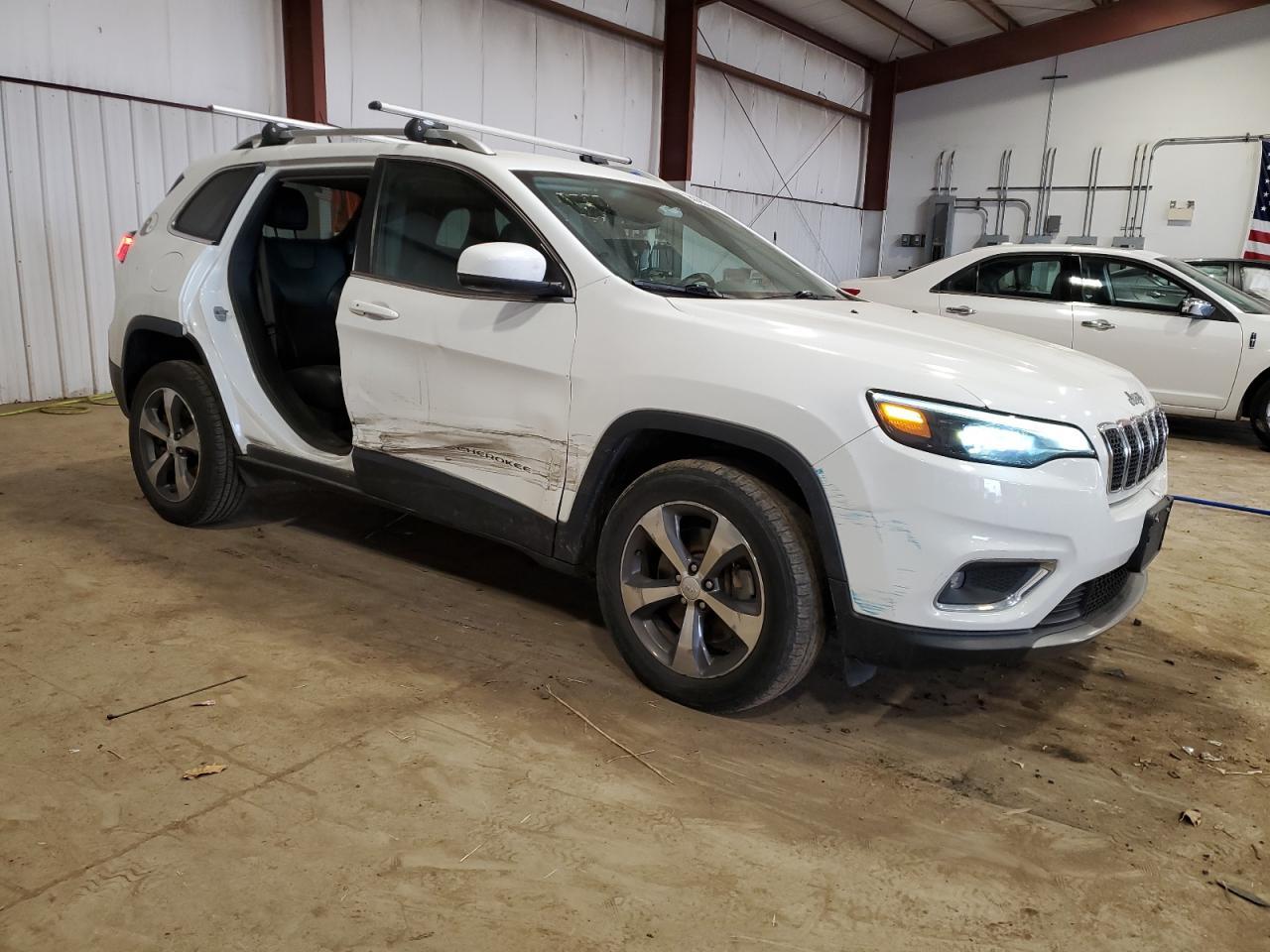 2019 JEEP CHEROKEE L - Image 4
