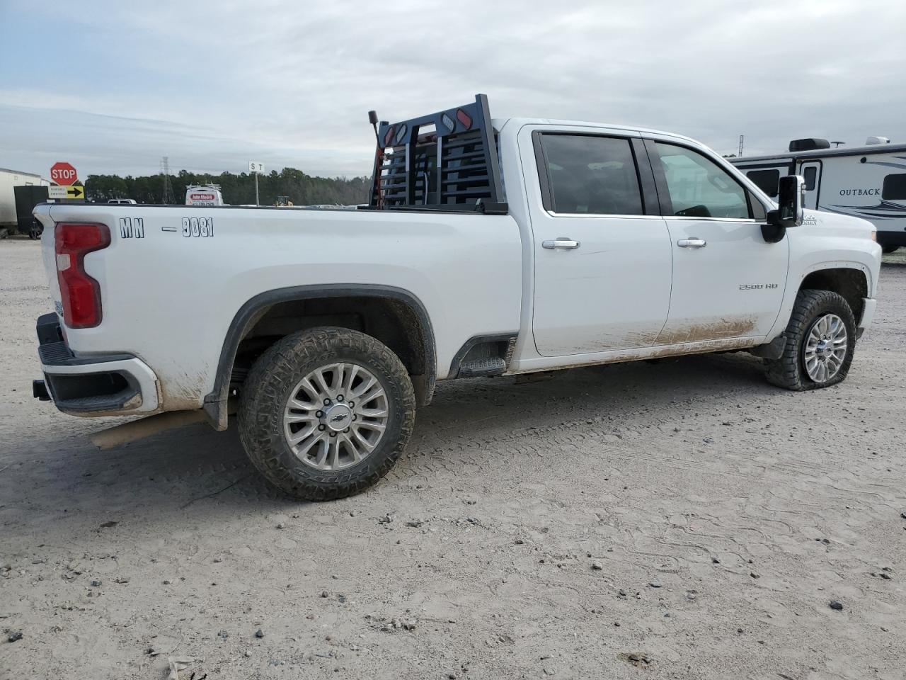 2023 CHEVROLET SILVERADO - Фото 3