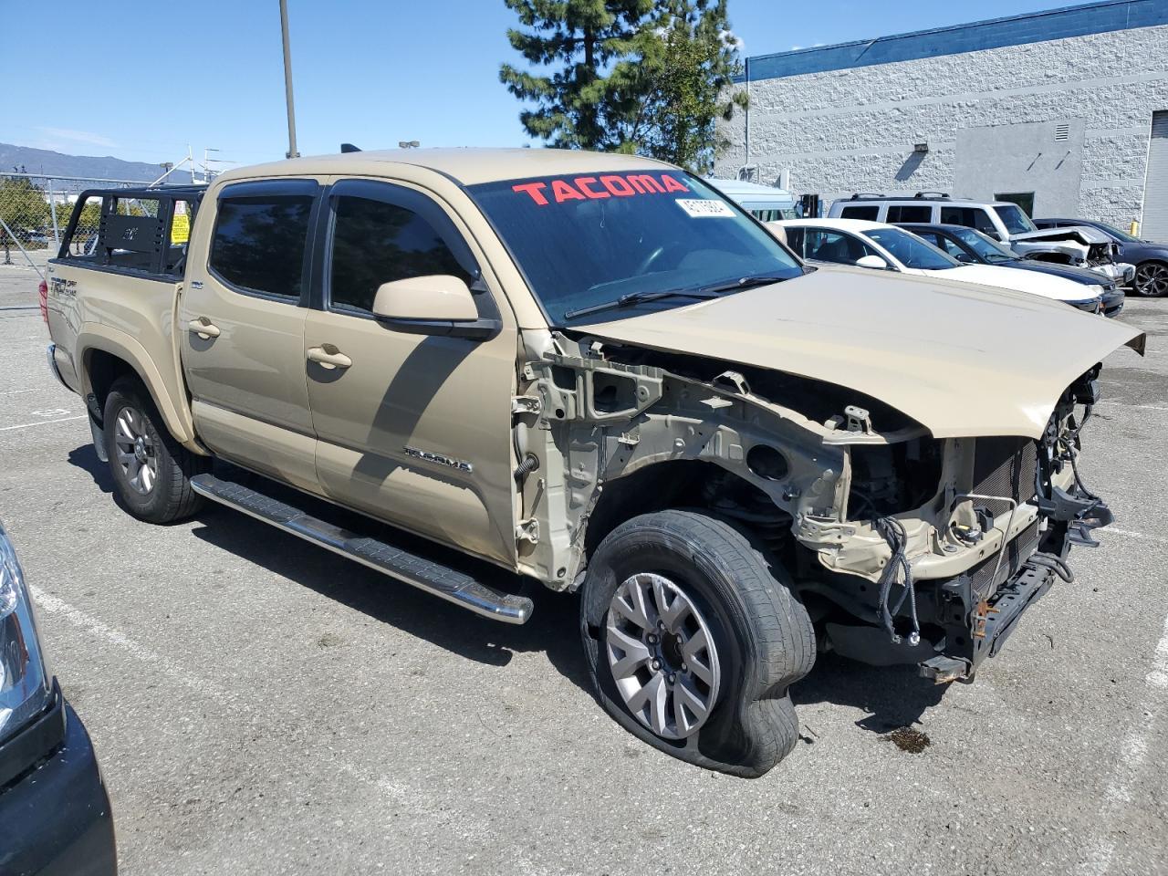 2017 TOYOTA TACOMA DOU - Фото 4
