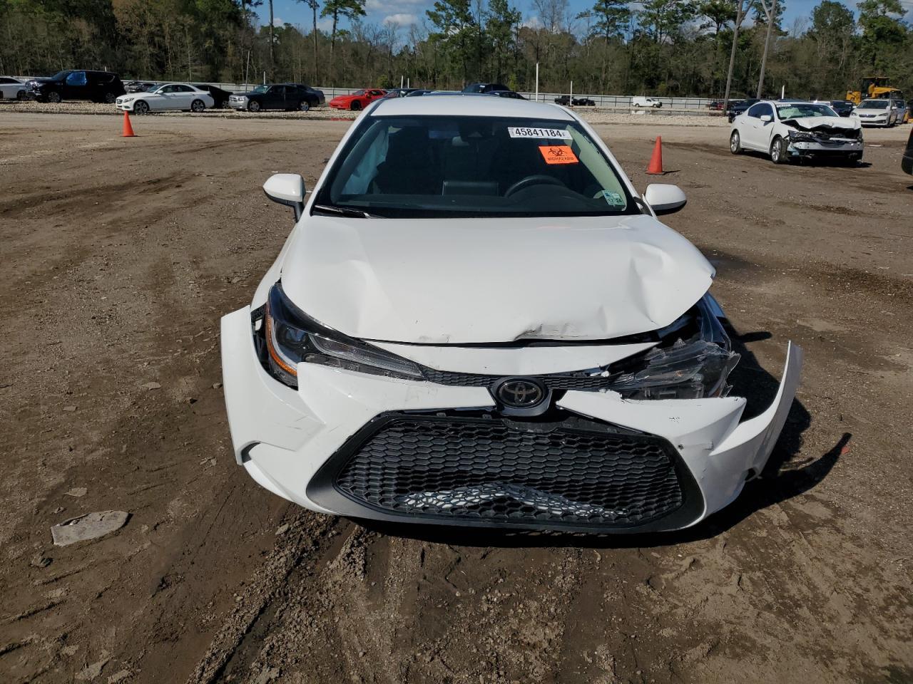 2021 TOYOTA COROLLA LE - Фото 5