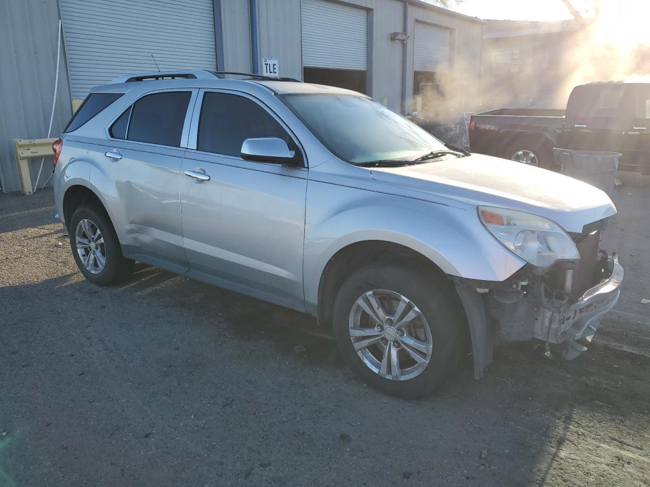 2011 CHEVROLET EQUINOX LT - Фото 4