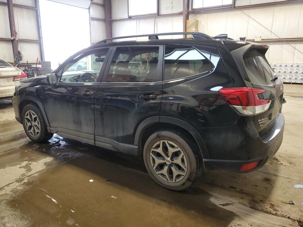 2020 SUBARU FORESTER T - Фото 2