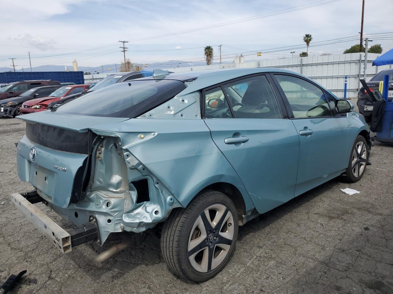 2016 TOYOTA PRIUS - Фото 3