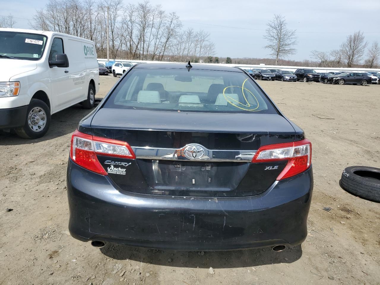 2012 TOYOTA CAMRY SE - Фото 6