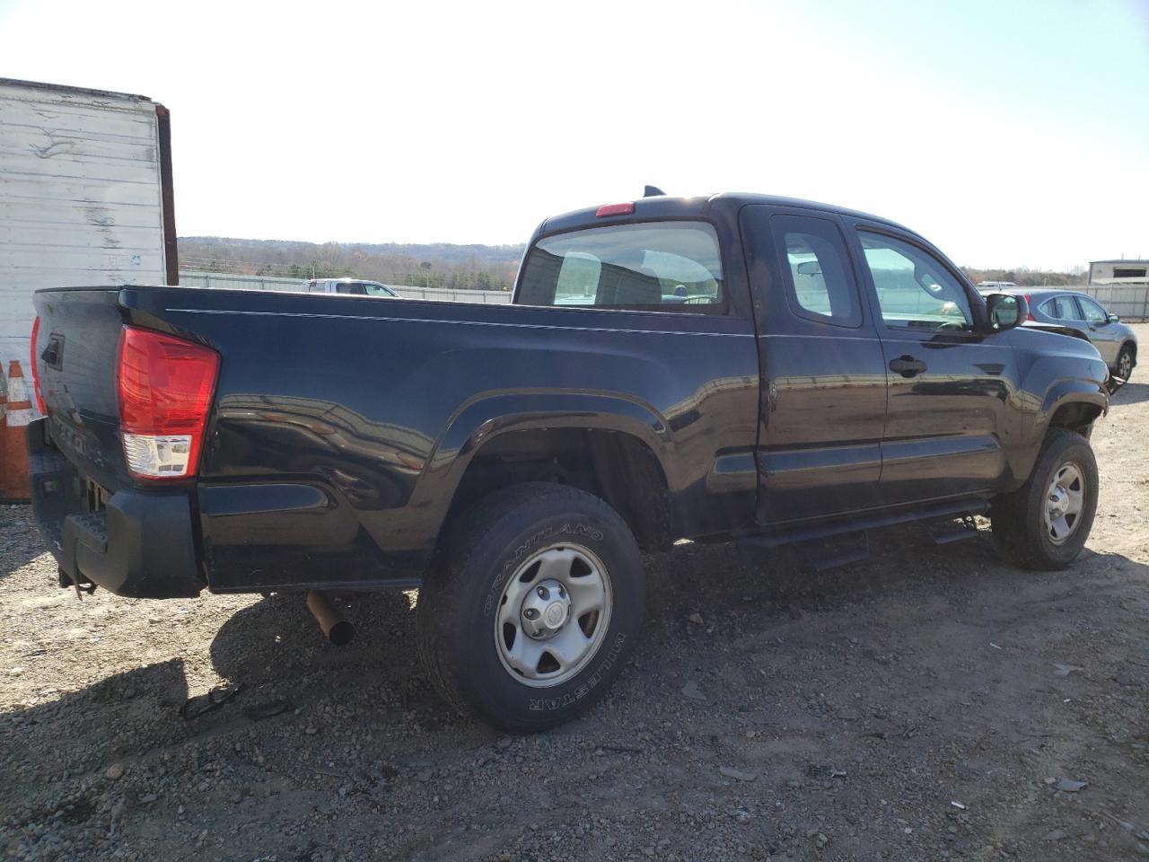 2017 TOYOTA TACOMA ACC - Фото 3