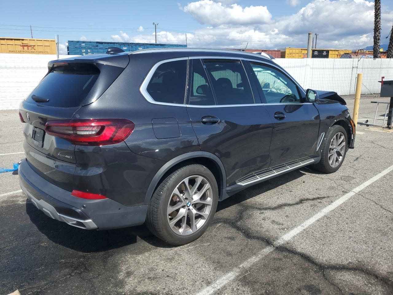 2023 BMW X5 XDRIVE4 - Image 3