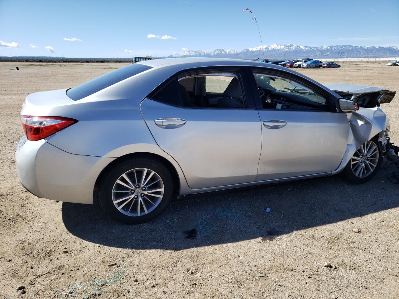 2015 TOYOTA COROLLA L - Image 3