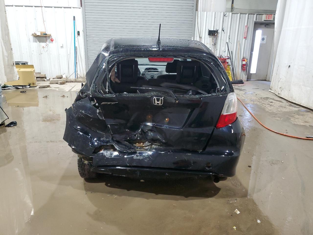 2011 HONDA FIT - Фото 6