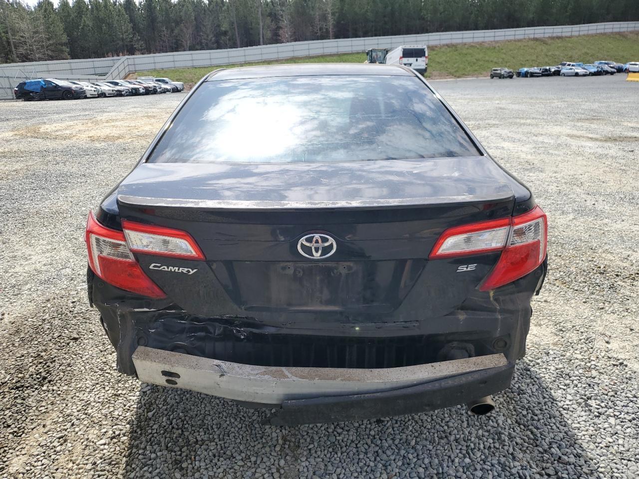 2014 TOYOTA CAMRY L - Image 6