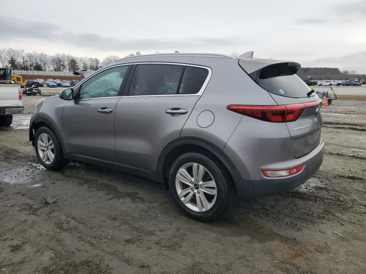 2017 KIA SPORTAGE L - Image 2