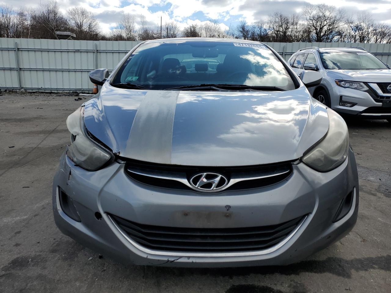 2011 HYUNDAI ELANTRA GL - Image 5