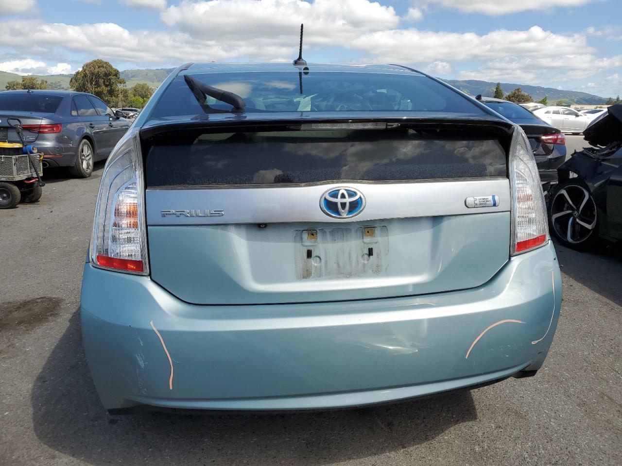 2013 TOYOTA PRIUS PLUG - Image 6