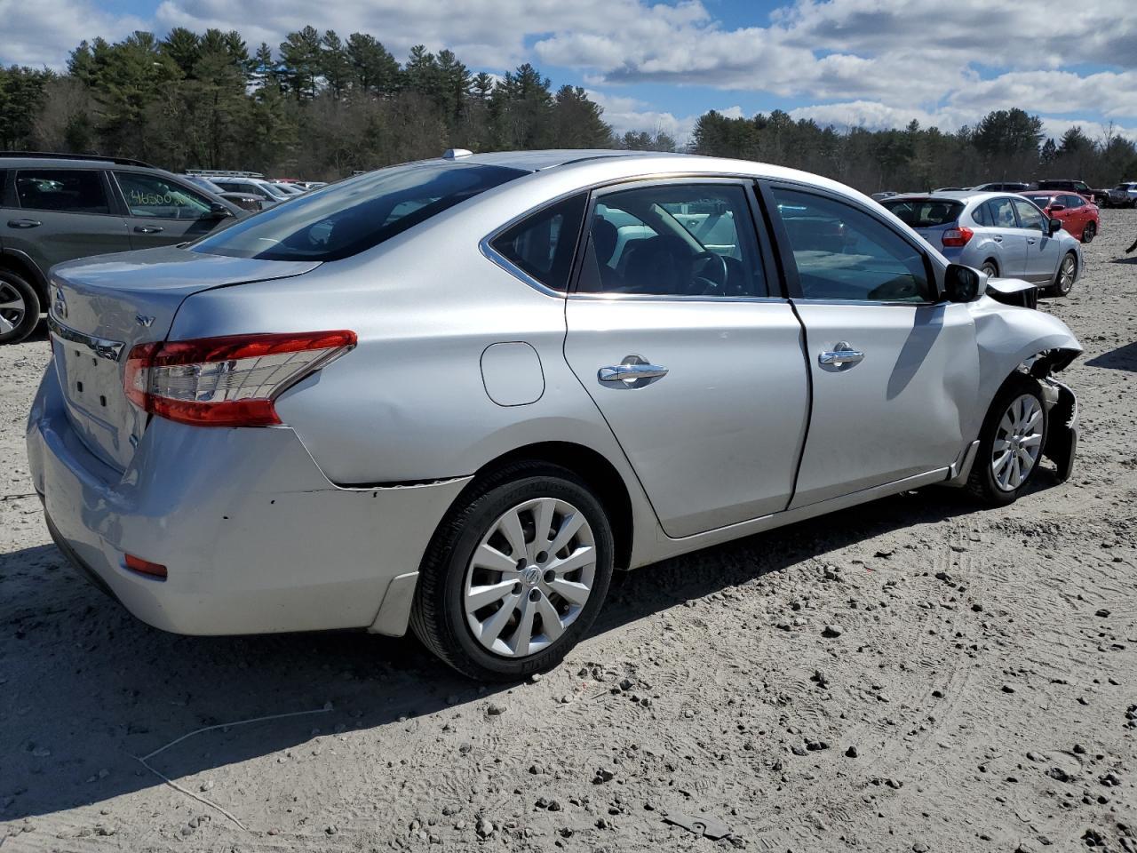 2013 NISSAN SENTRA S - Фото 3