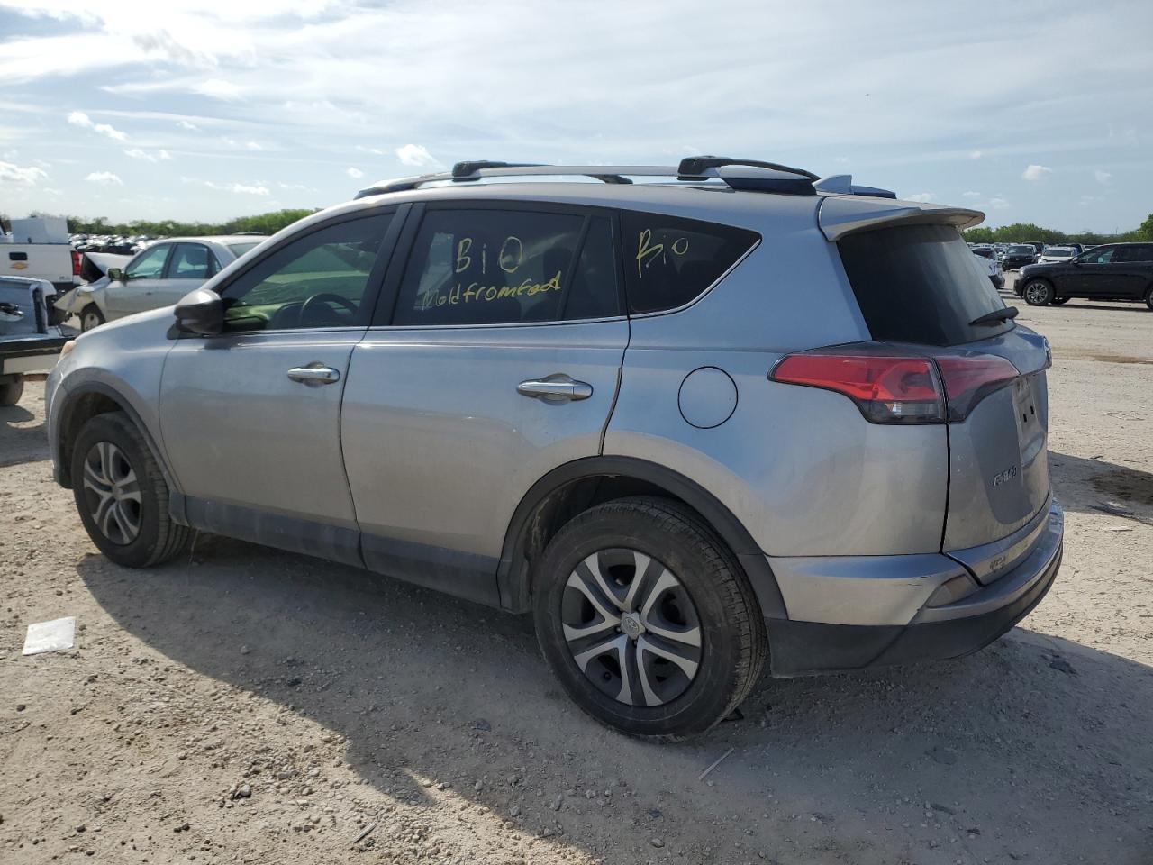 2018 TOYOTA RAV4 LE - Image 2