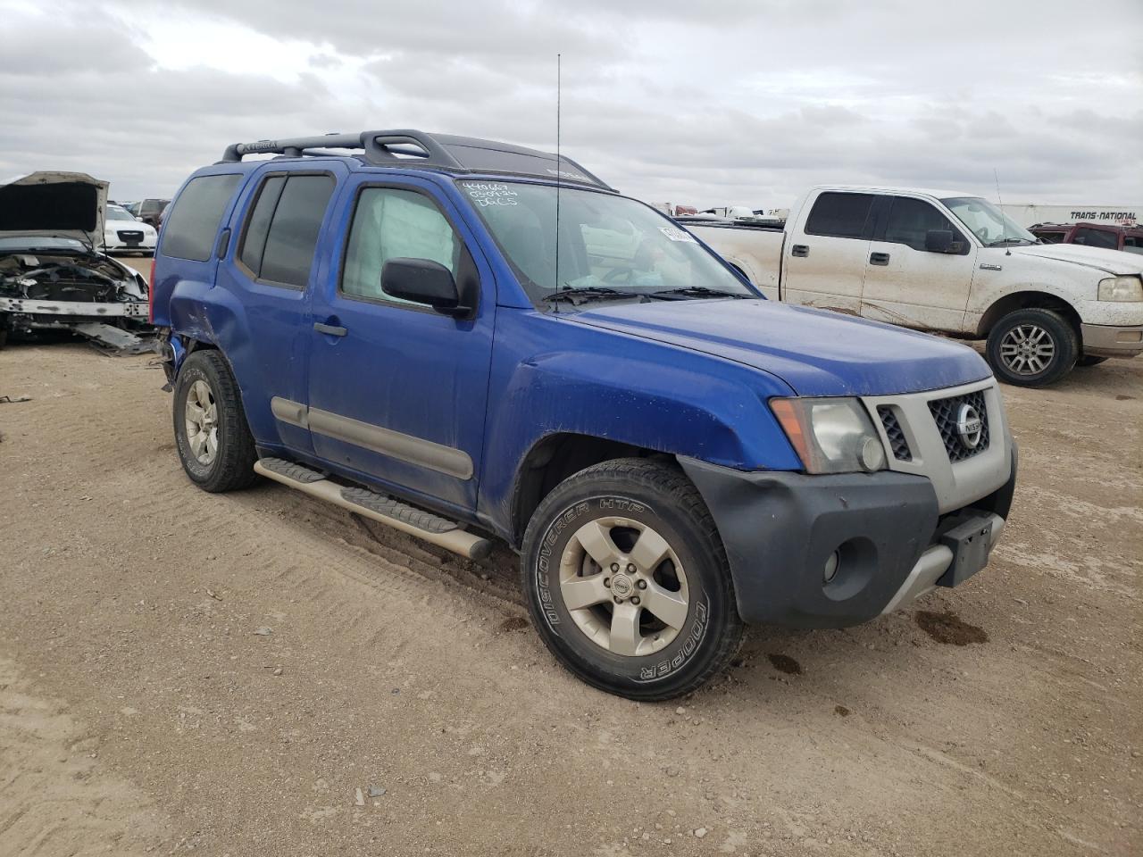 2013 NISSAN XTERRA X - Image 4