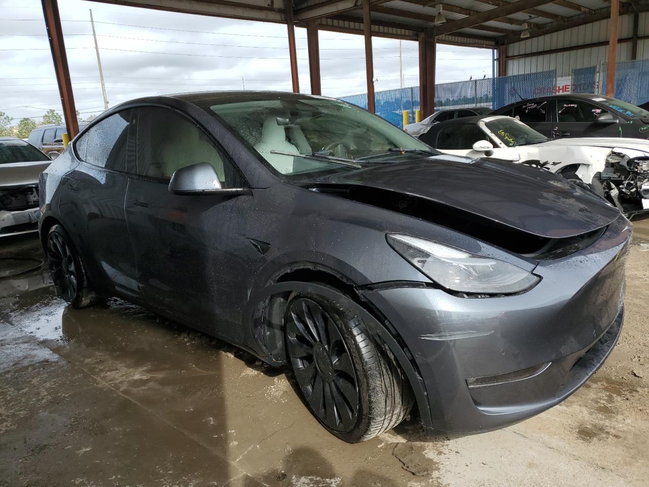 2022 TESLA MODEL Y - Image 4