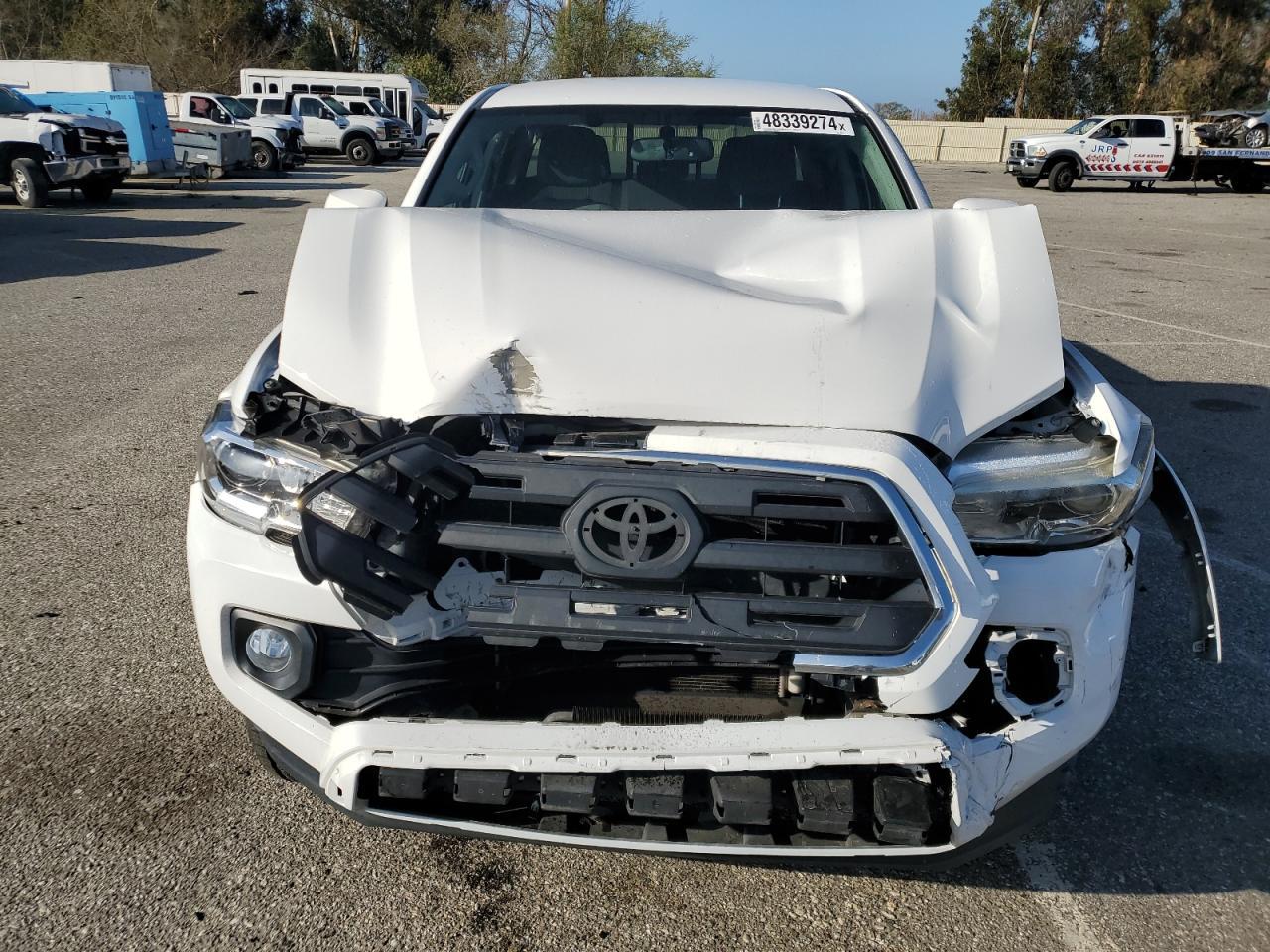 2017 TOYOTA TACOMA DOU - Фото 5