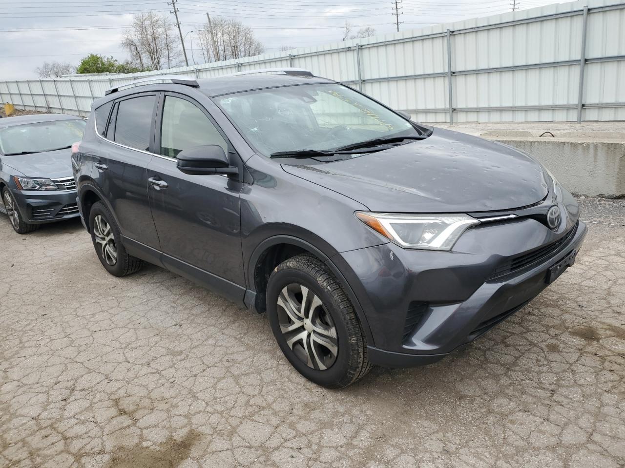 2018 TOYOTA RAV4 LE - Фото 4