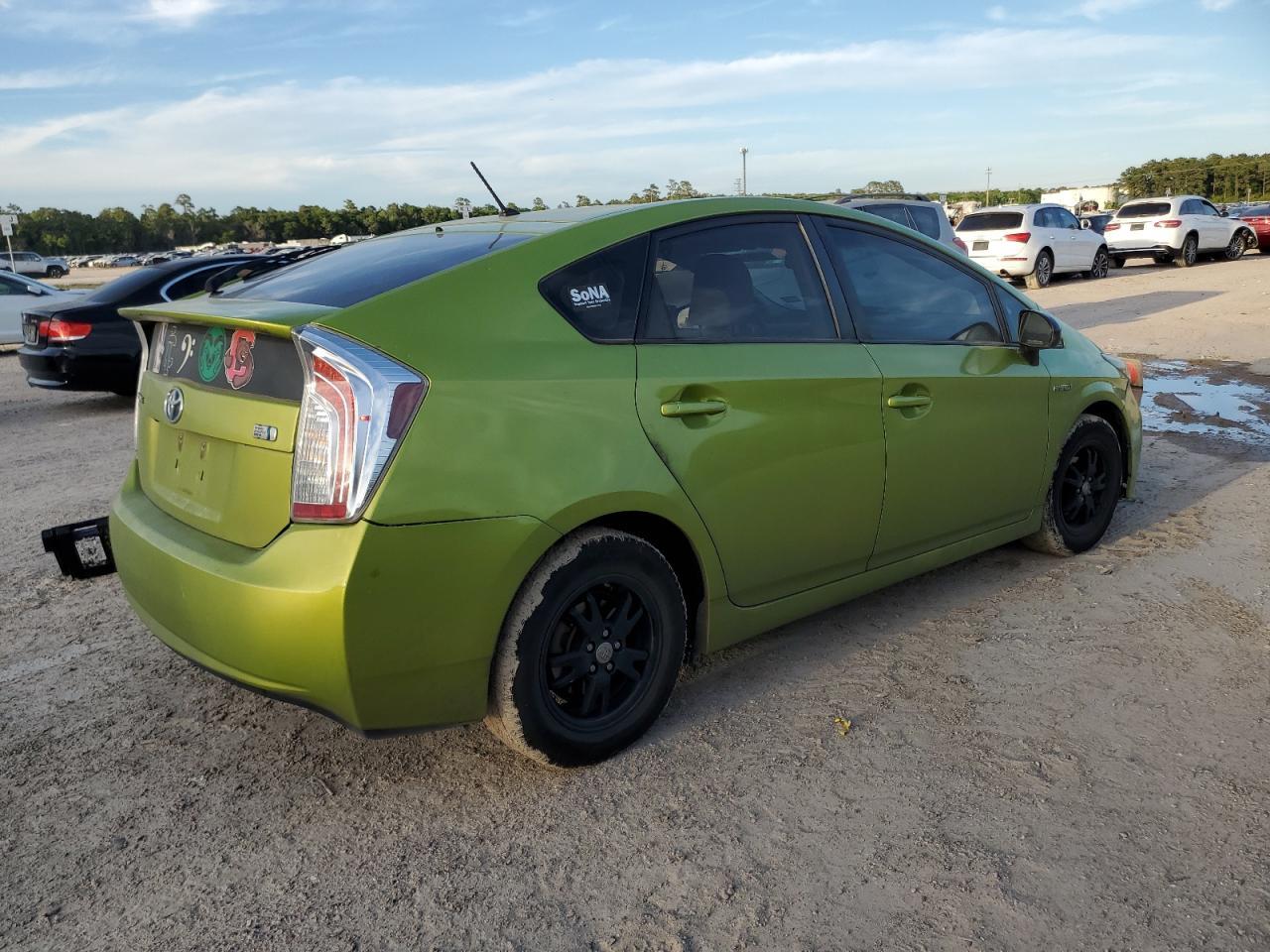 2015 TOYOTA PRIUS - Image 3
