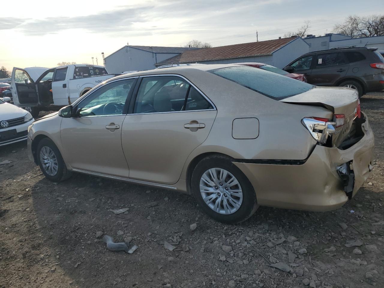 2012 TOYOTA CAMRY BASE - Фото 2