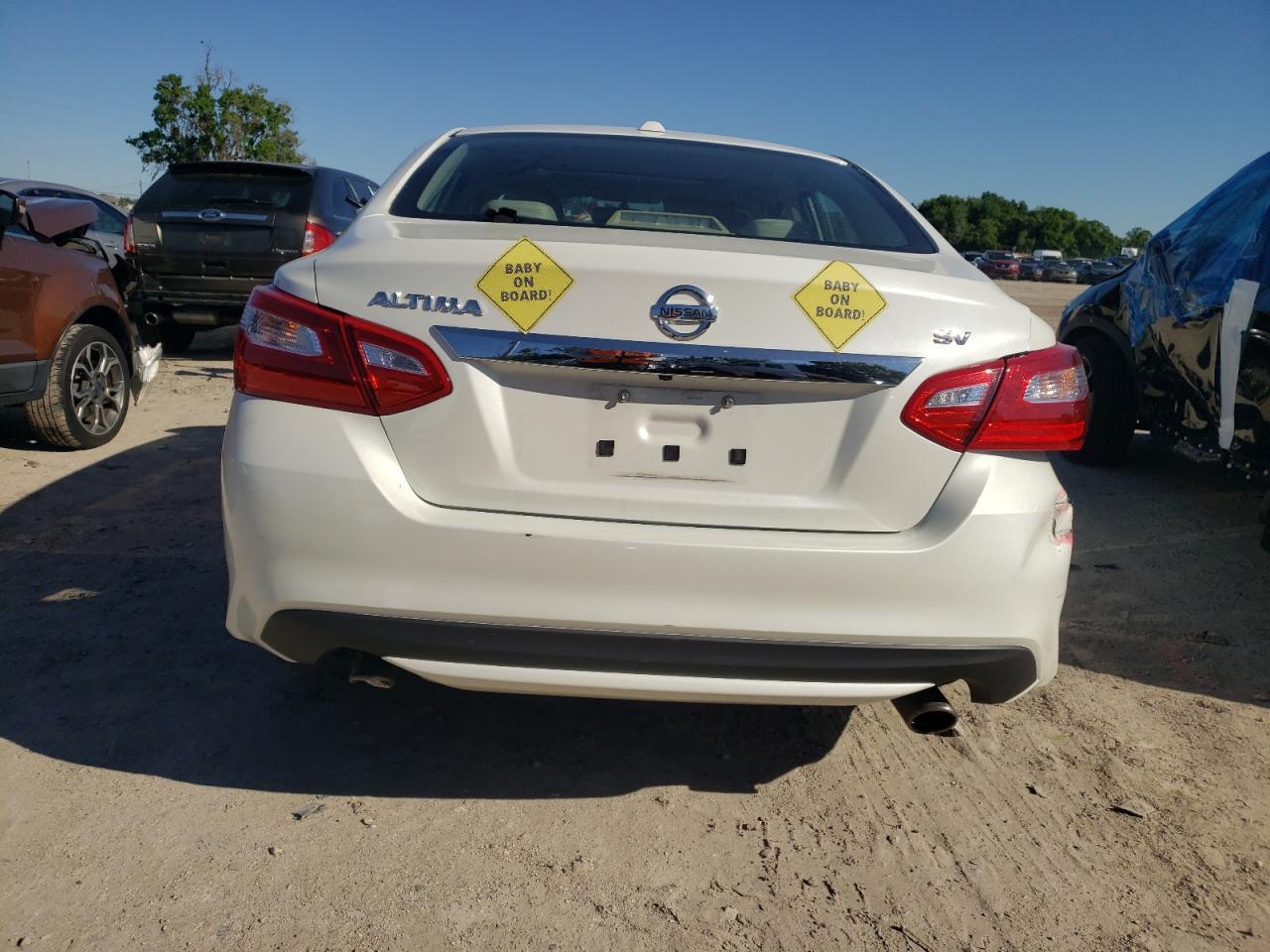 2016 NISSAN ALTIMA 2.5 - Фото 6