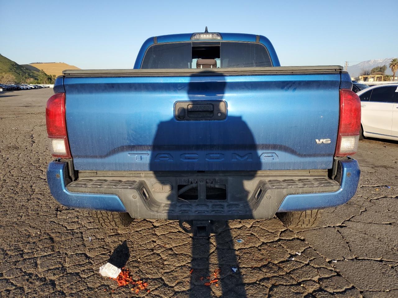 2017 TOYOTA TACOMA DOU - Фото 6