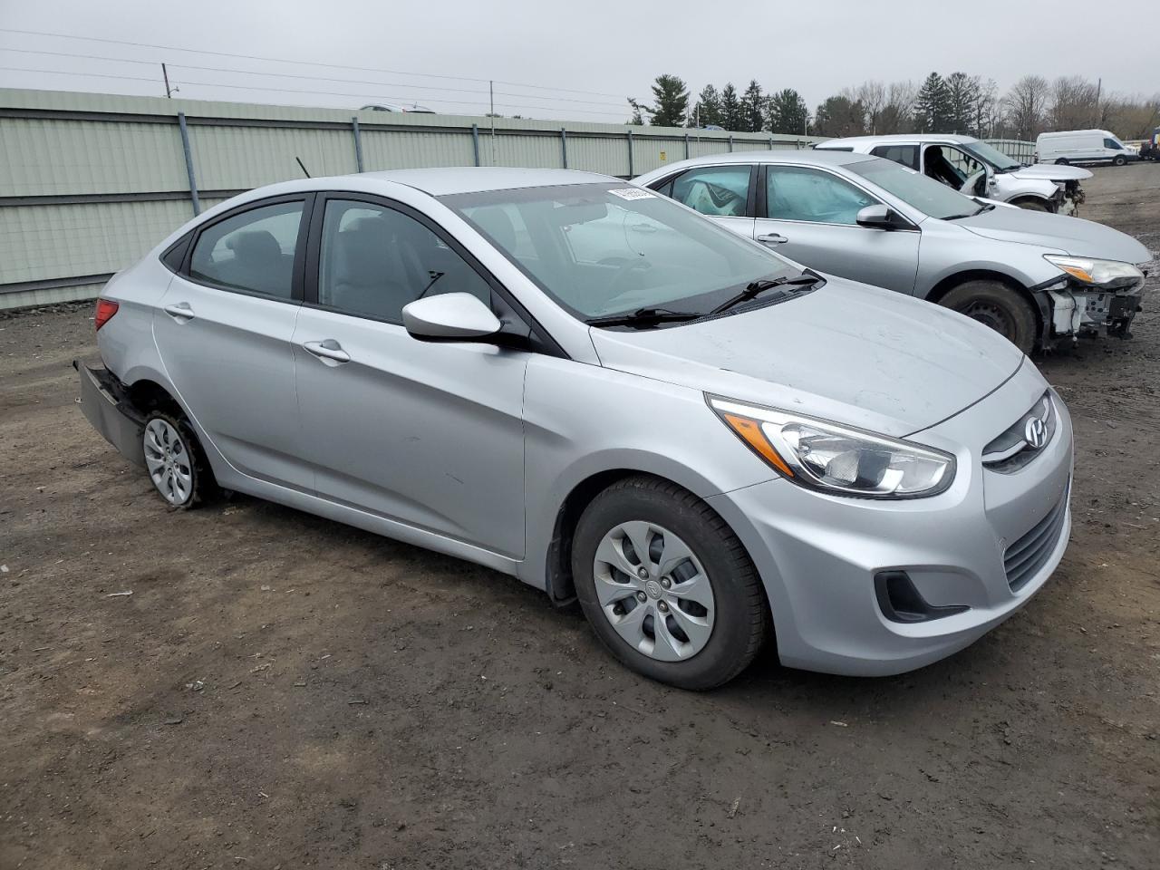 2016 HYUNDAI ACCENT SE - Фото 4