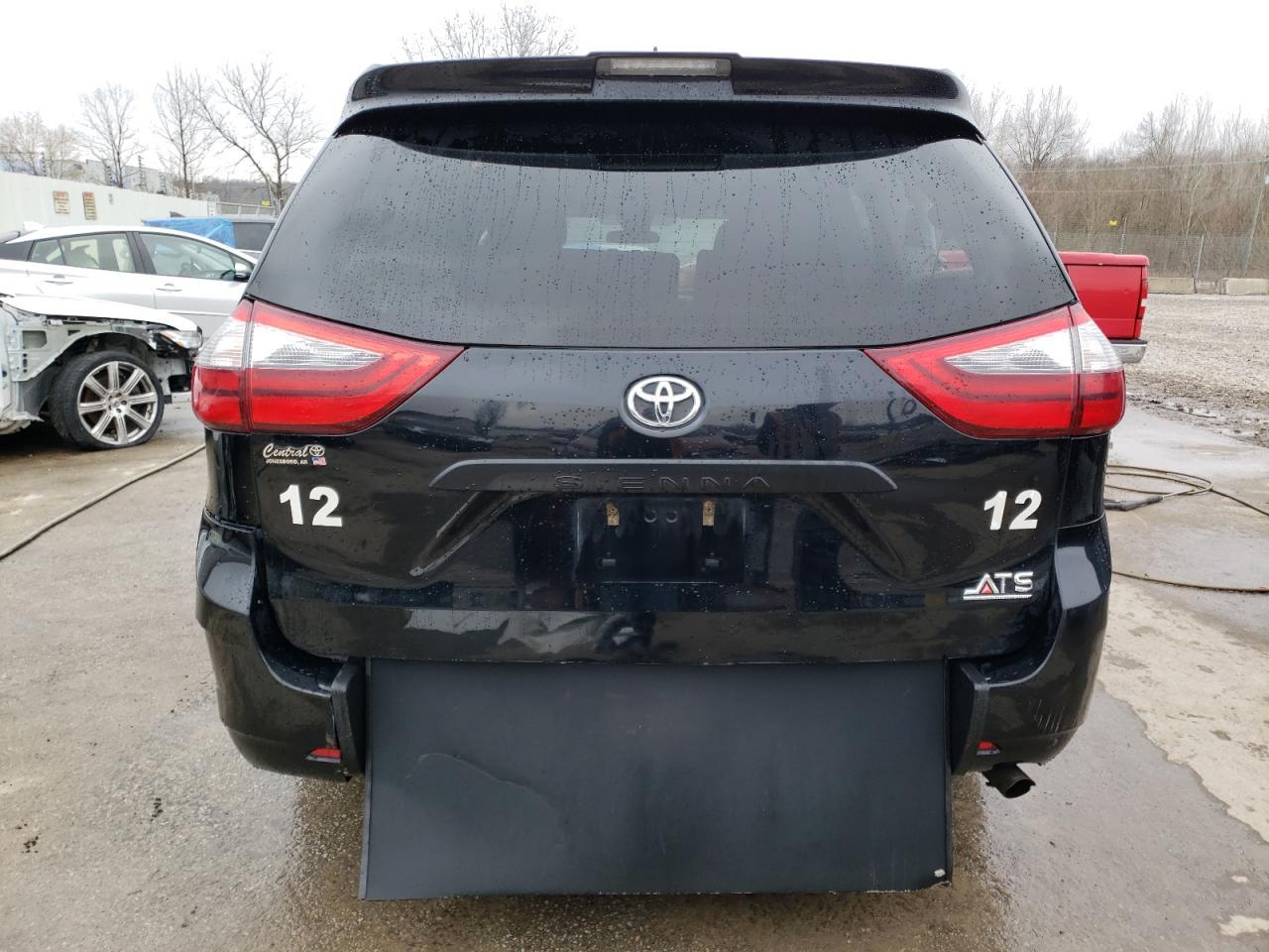 2020 TOYOTA SIENNA L - Image 6