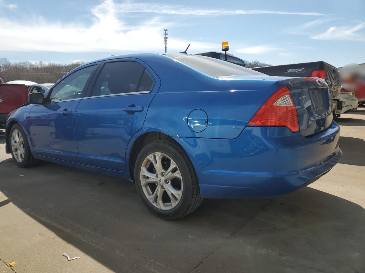 2012 FORD FUSION SE - Image 2