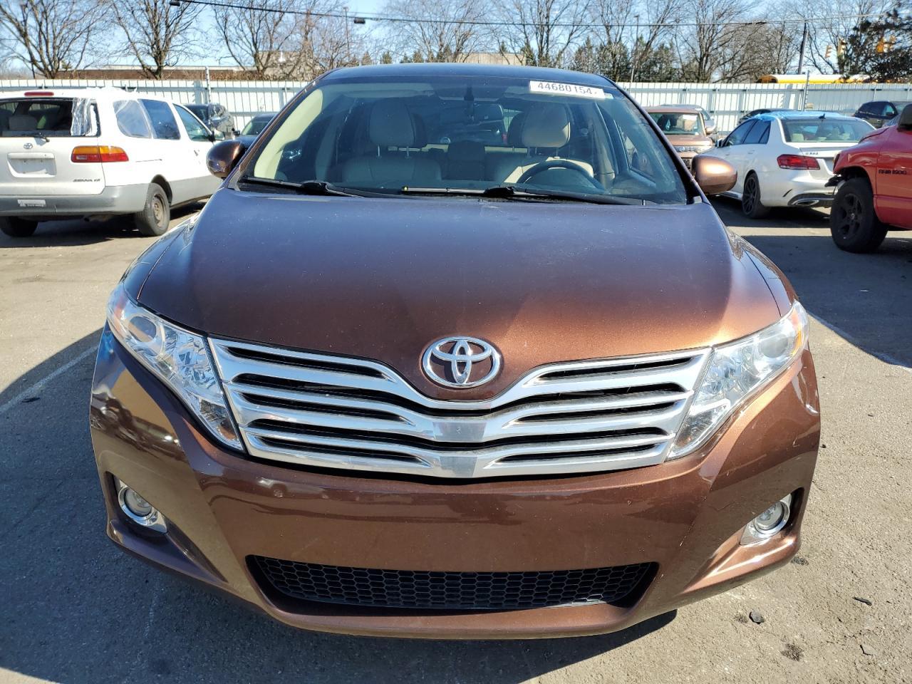 2011 TOYOTA VENZA - Фото 5