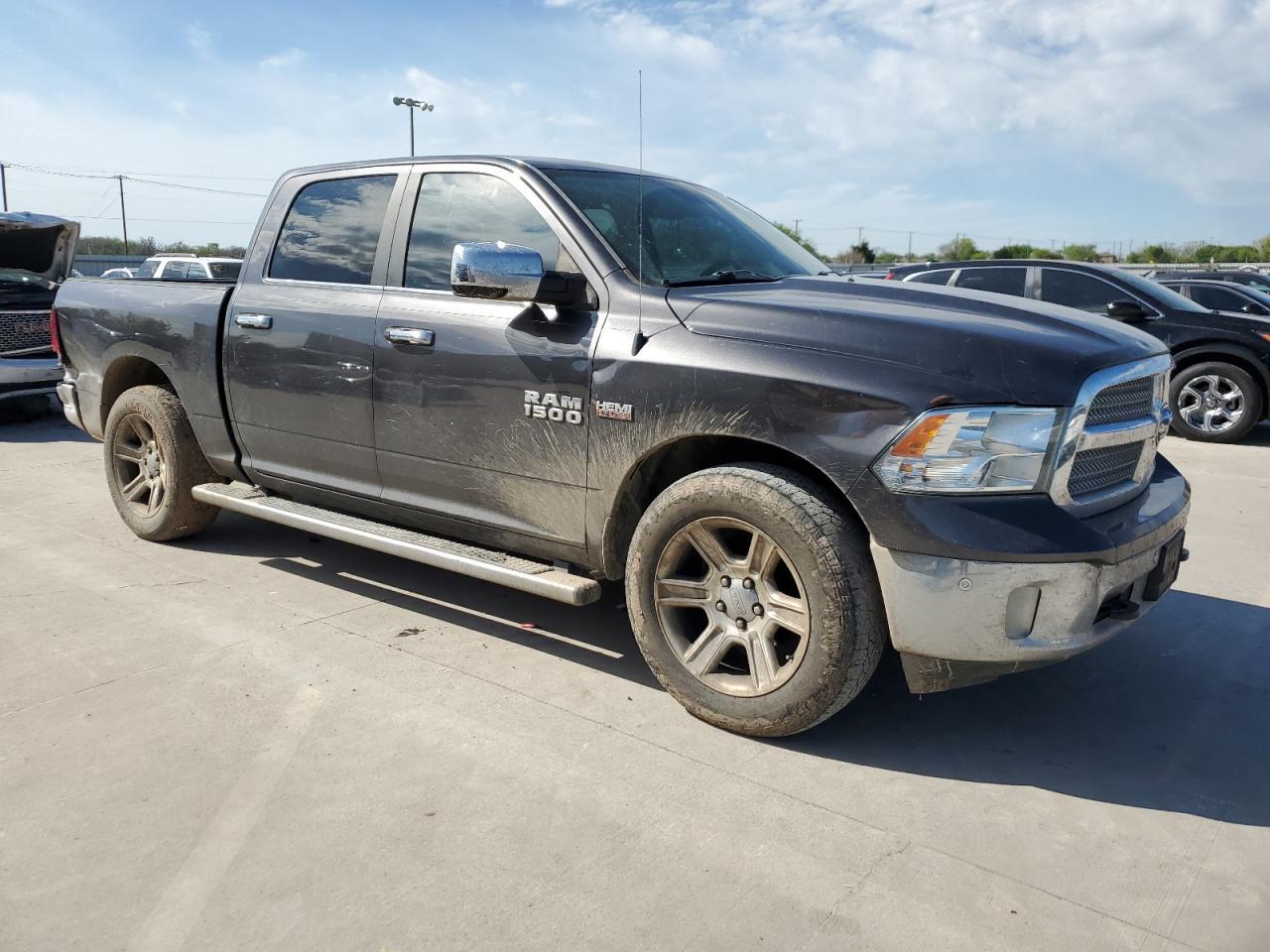 2017 RAM 1500 SLT - Image 4