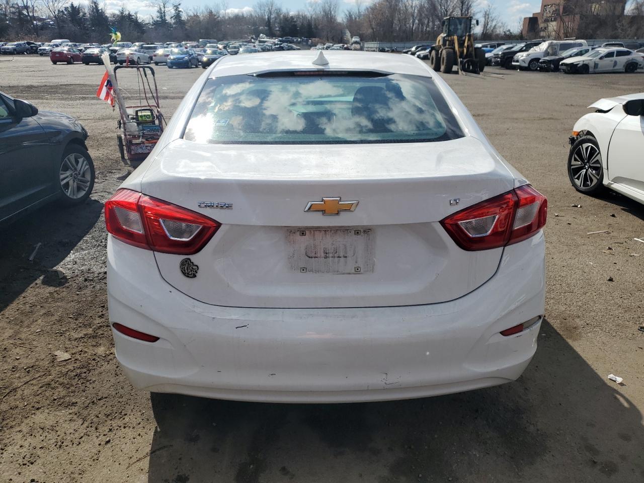 2017 CHEVROLET CRUZE LT - Фото 6