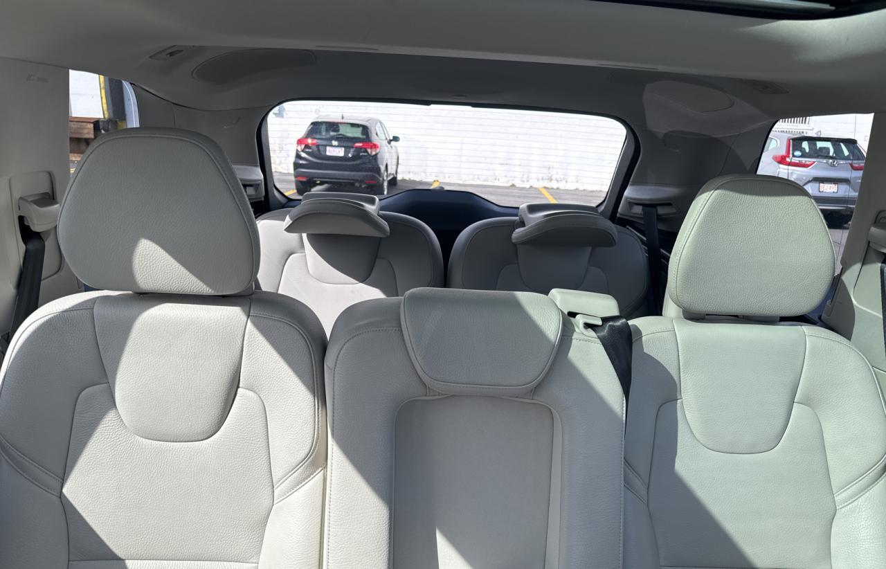 2016 VOLVO XC90 T6 - Фото 6
