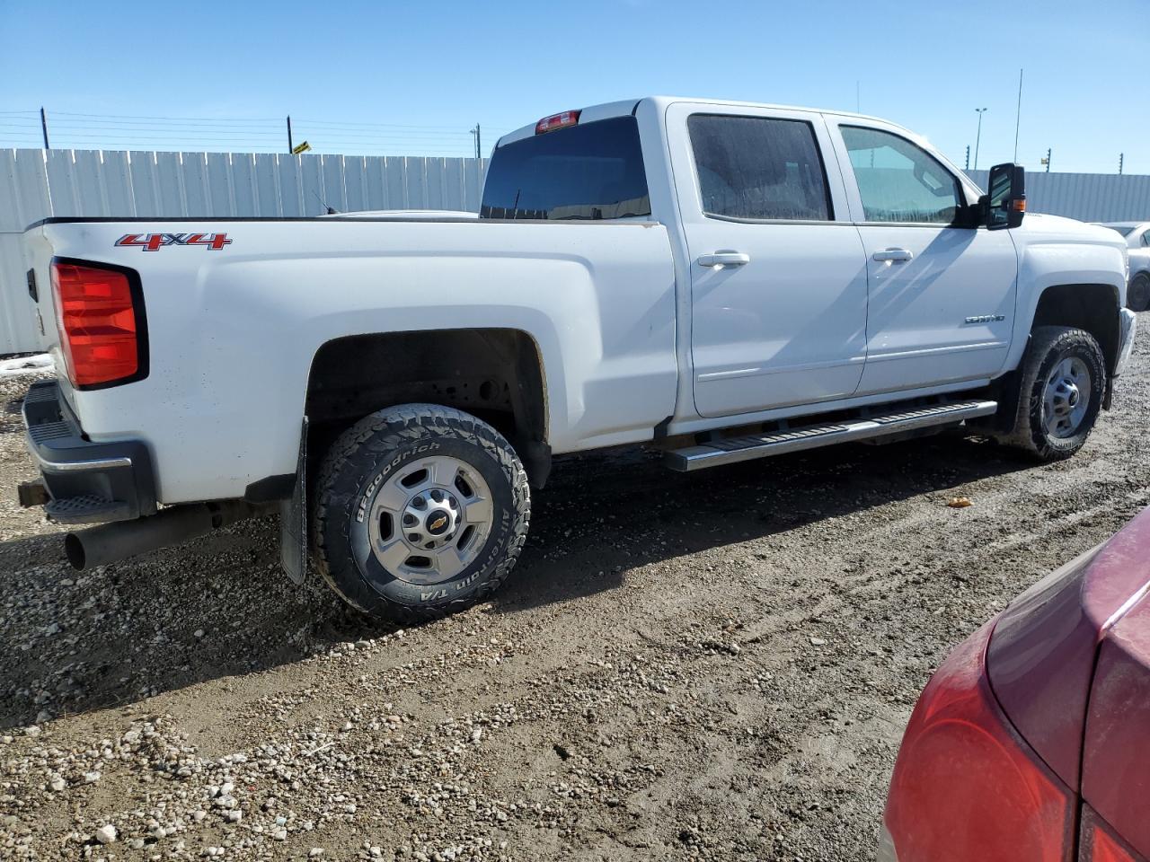 2017 CHEVROLET SILVERADO - Image 3