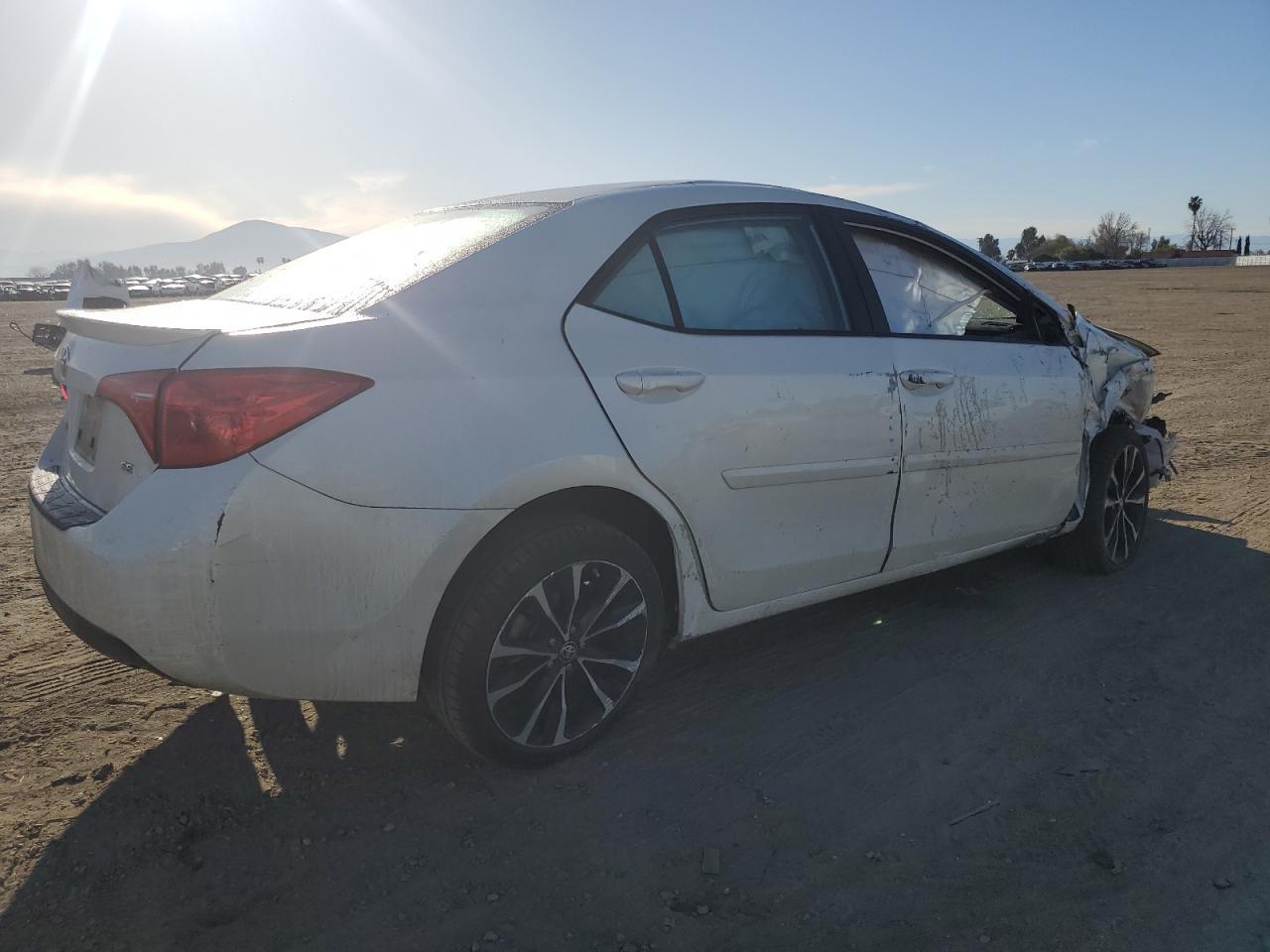 2019 TOYOTA COROLLA L - Image 3