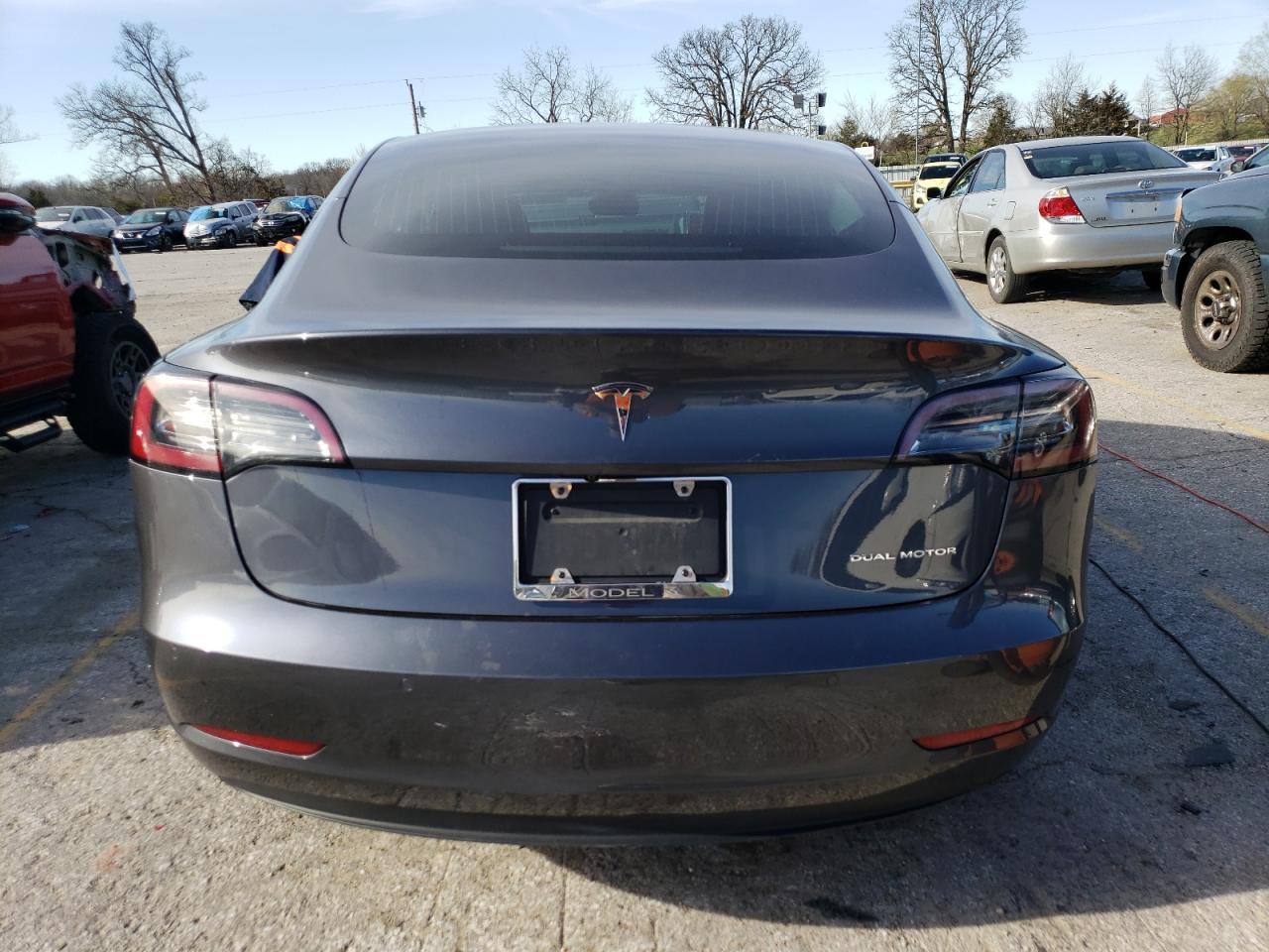 2019 TESLA MODEL 3 - Фото 6