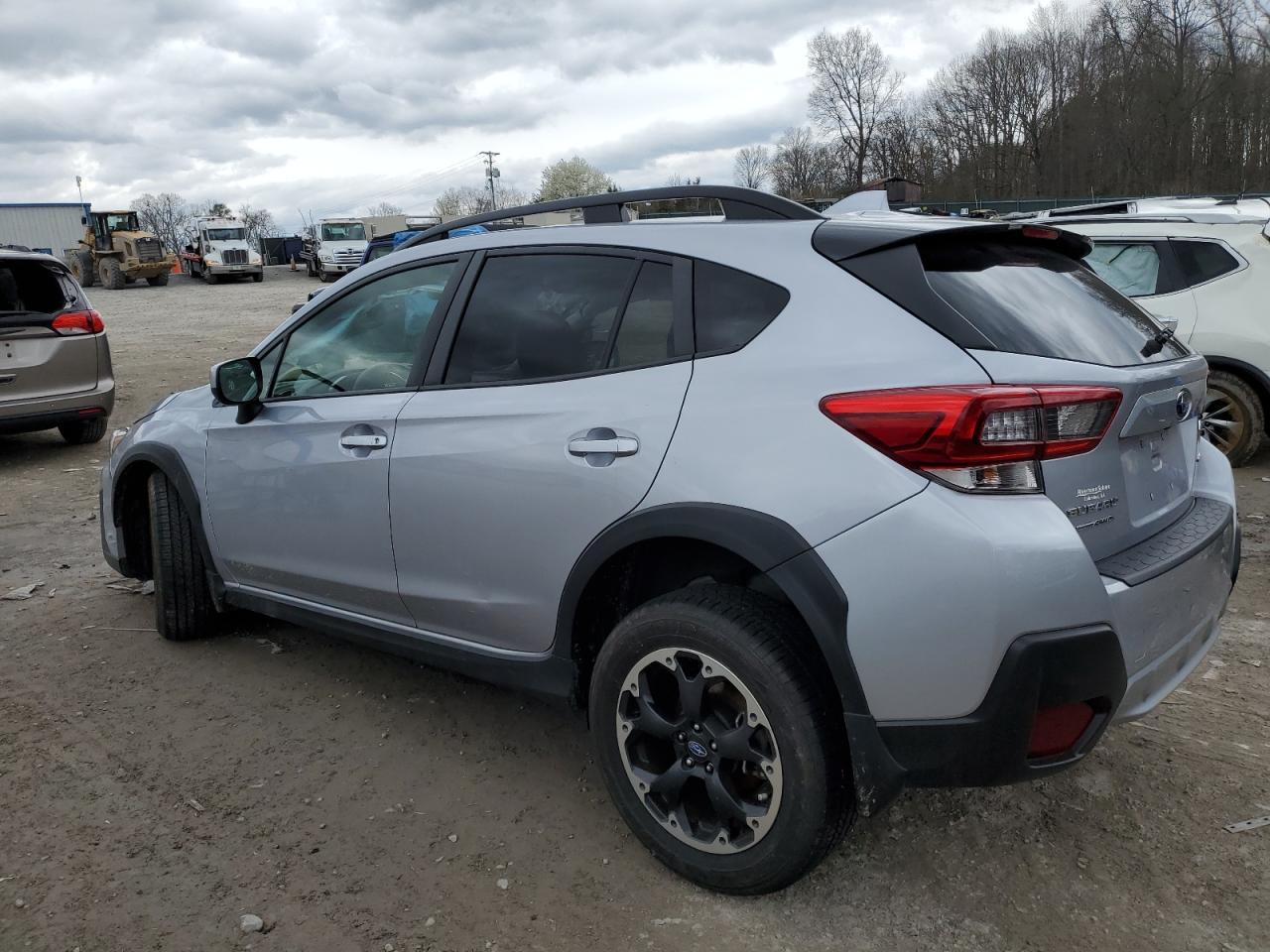 2021 SUBARU CROSSTREK - Фото 2
