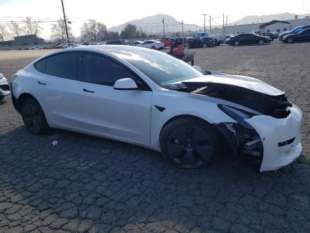 2022 Tesla Model 3 - Фото 4