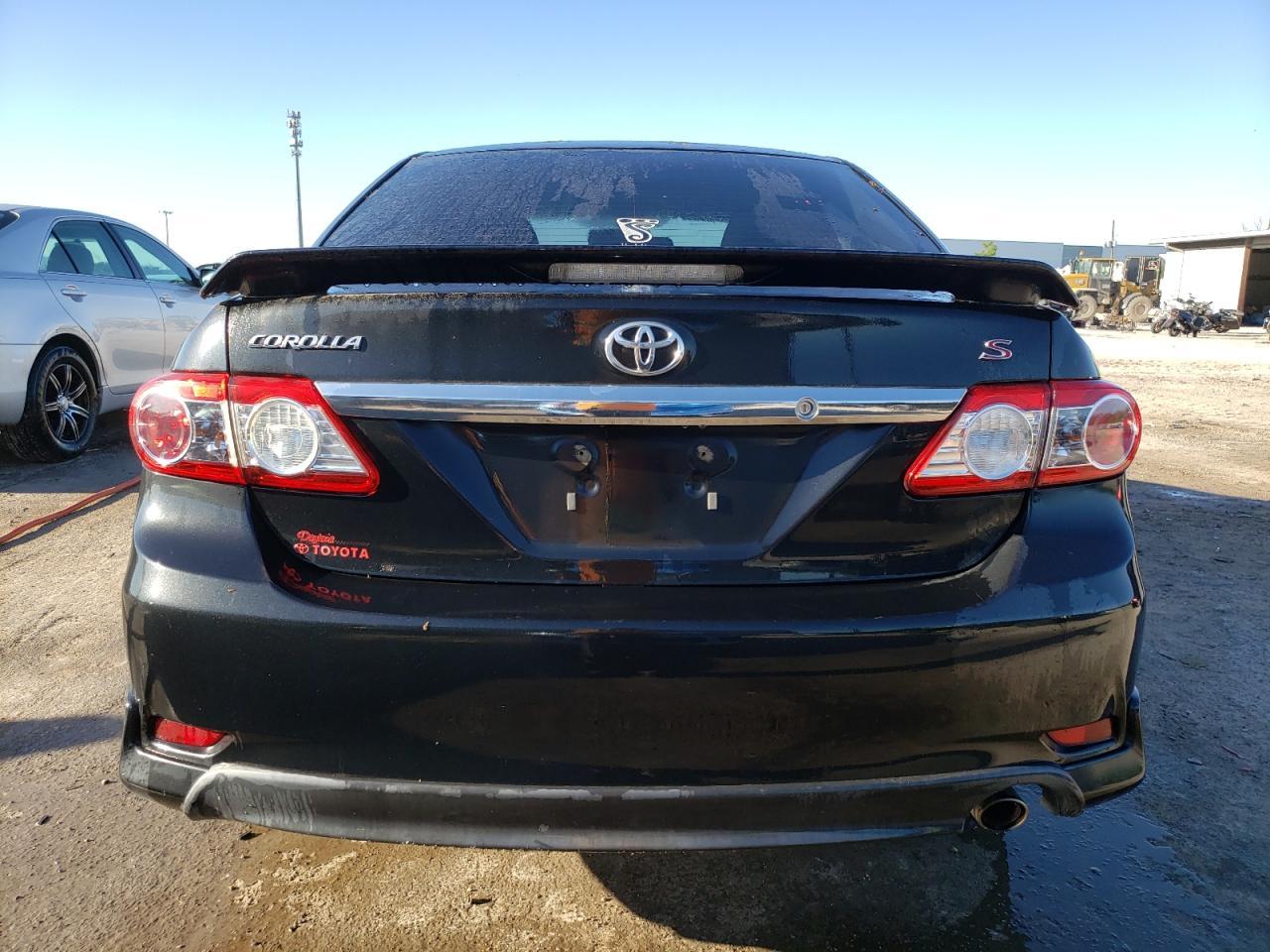 2013 TOYOTA COROLLA BA - Фото 6