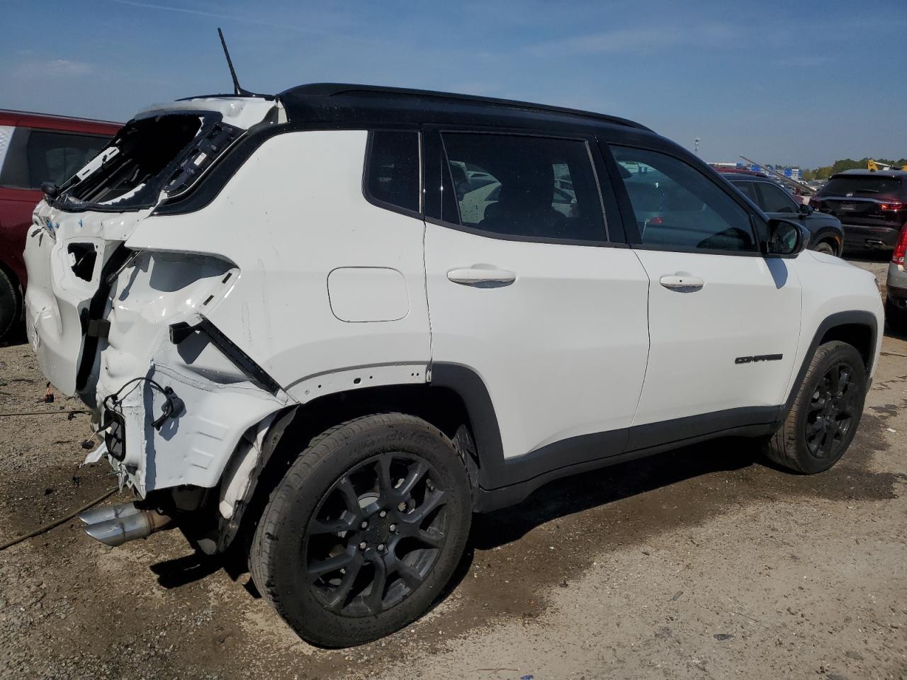 2022 JEEP COMPASS LA - Image 3
