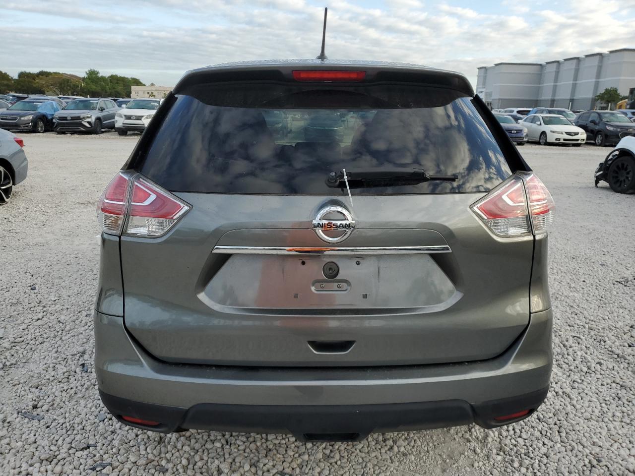 2015 NISSAN ROGUE S - Image 6
